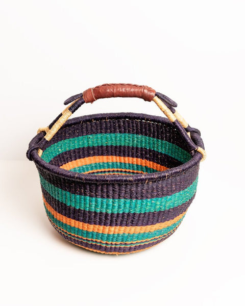 Obaa Sima(Woman of Substance) Hand - Woven Round Basket 008 - Nathez out of Africa