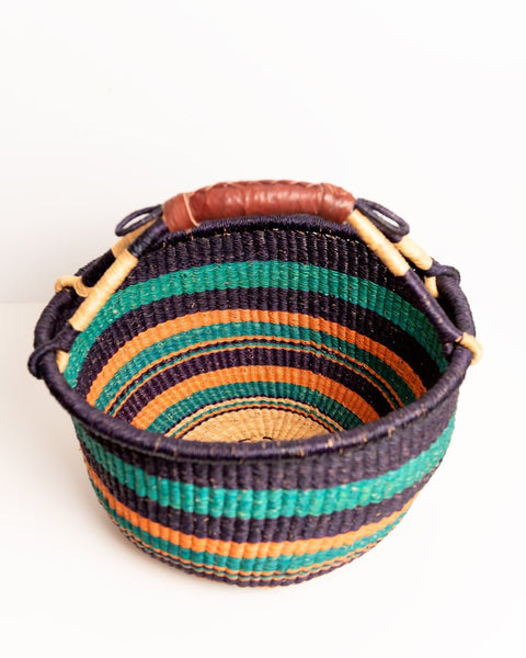 Obaa Sima(Woman of Substance) Hand - Woven Round Basket 008 - Nathez out of Africa