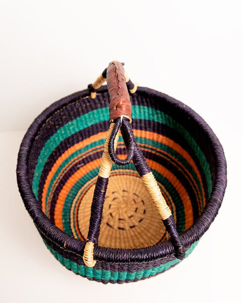 Obaa Sima(Woman of Substance) Hand - Woven Round Basket 008 - Nathez out of Africa