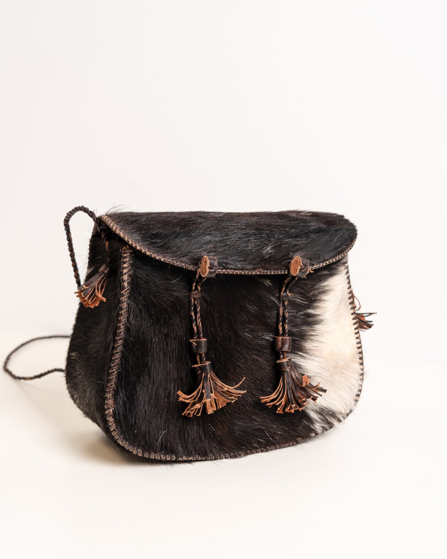 Bolga Cowhide Crossbody Bag – Handcrafted in Ghana