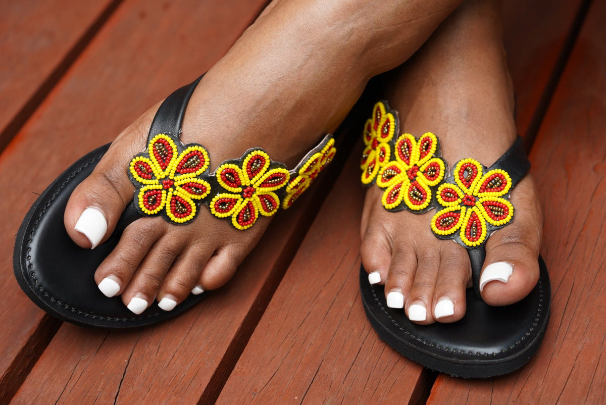 Hand-beaded Kenyan leather comfy slippers with Maasai beadwork, Ref 3017 — handcrafted in Kenya