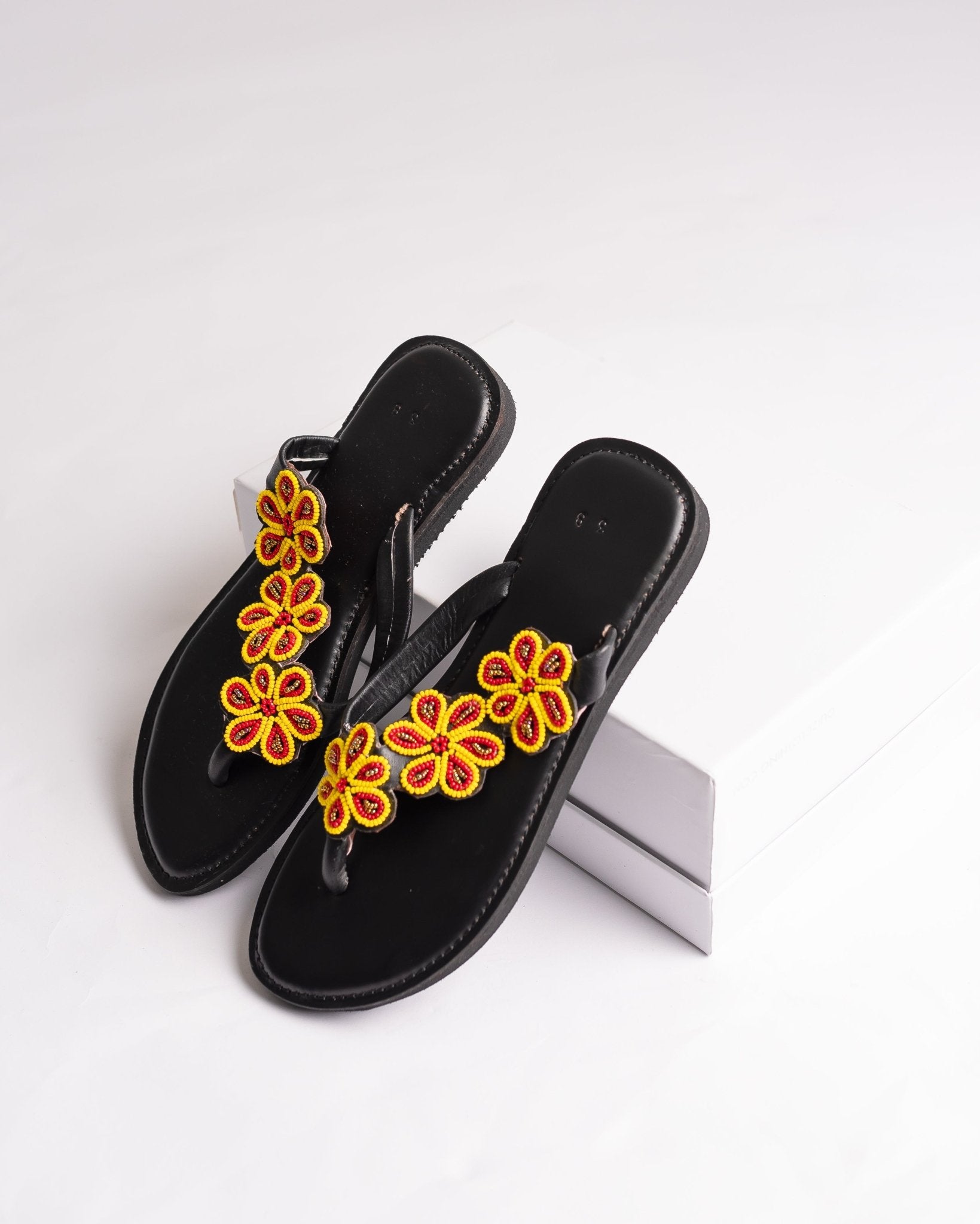 Hand-beaded Kenyan leather comfy slippers with Maasai beadwork, Ref 3017 — handcrafted in Kenya