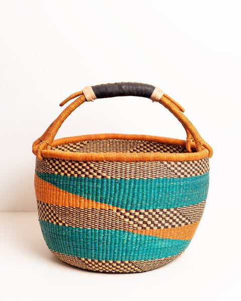 Obaa Sima(Perfect Woman)Hand - Woven Round Basket 002 - Nathez out of Africa